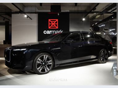 BMW i7  2024 