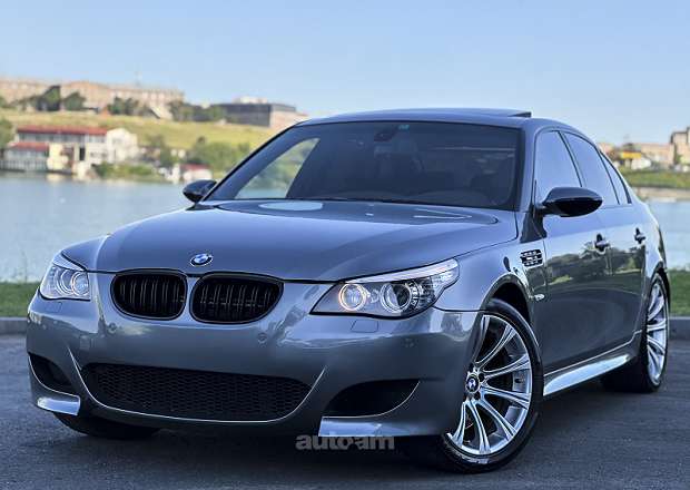 BMW M5 2008 — фото 1