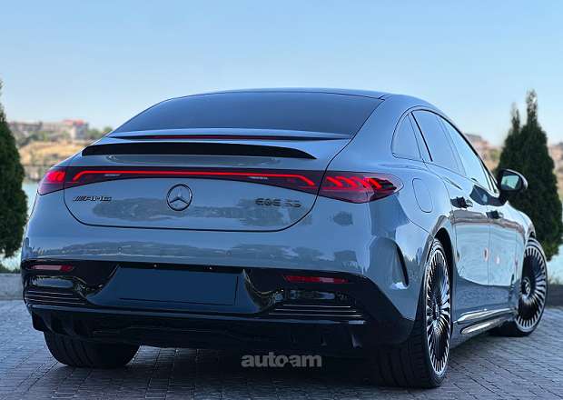 Mercedes-Benz EQE 53 AMG