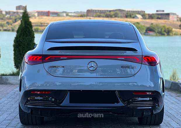 Mercedes-Benz EQE 53 AMG