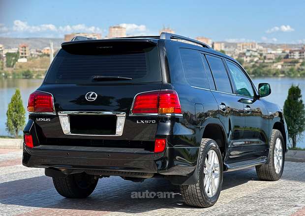 Lexus LX 570 2011 — լուսանկար 4