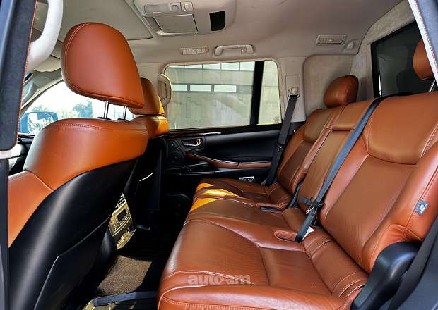 Lexus LX 570 2011 — լուսանկար 9