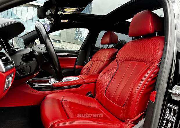 BMW 750 2017 — photo 8