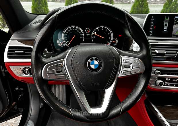 BMW 750 2017 — photo 7