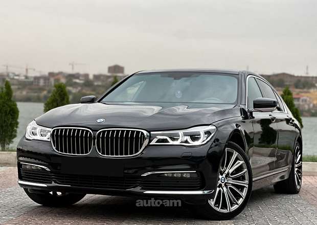 BMW 750 2017 — photo 1