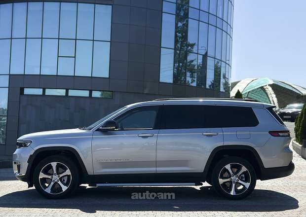 Jeep Grand Cherokee 2021 — լուսանկար 14