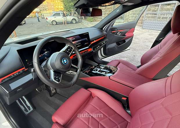 BMW i5