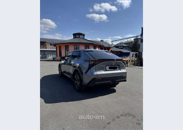 Toyota Bz4X
