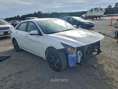 Hyundai Elantra  2023 