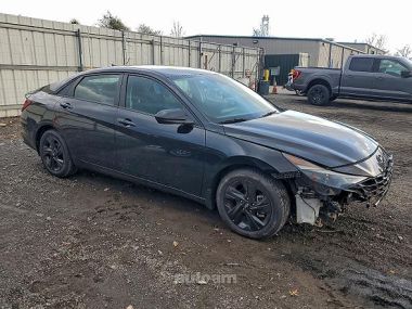 Hyundai Elantra  2023 