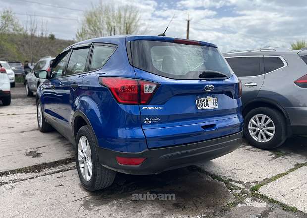 Ford Escape 2019 — photo 4
