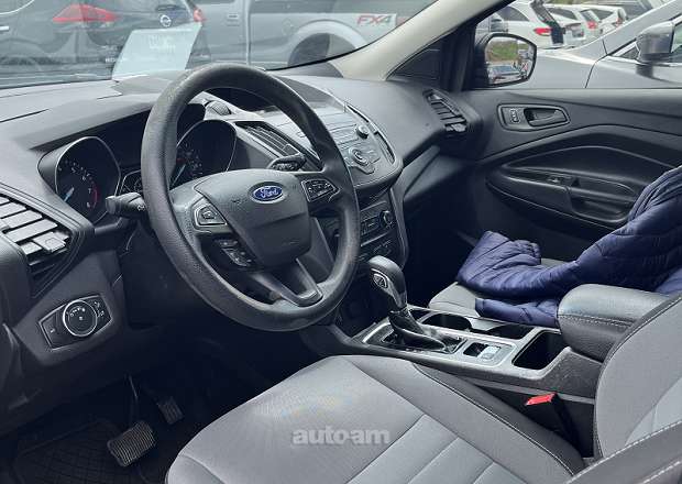 Ford Escape 2019 — photo 3