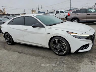 Hyundai Elantra  2023 