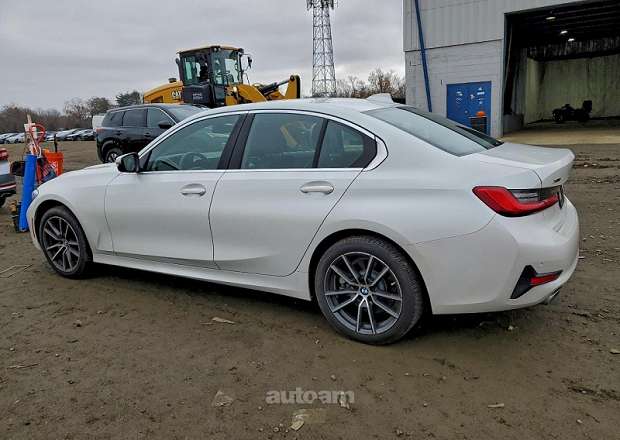 BMW 330