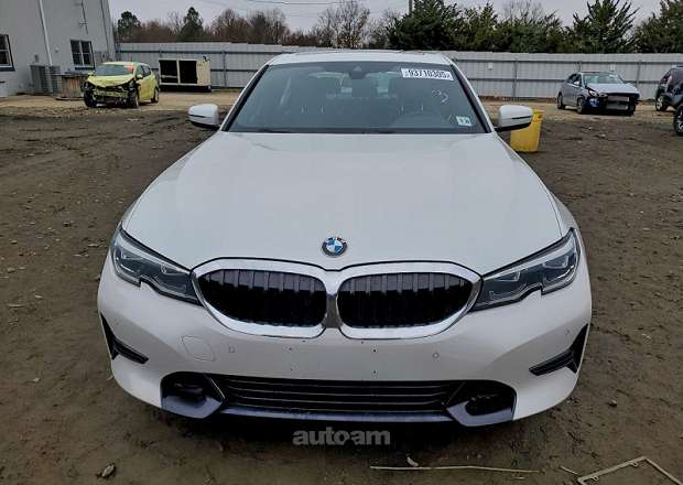 BMW 330