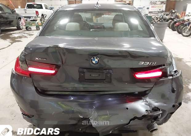 BMW 330