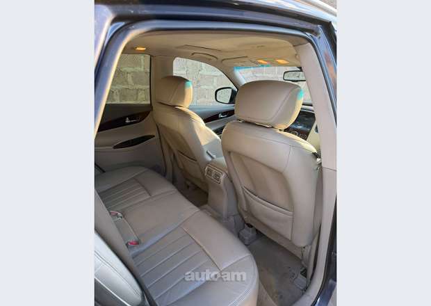 Infiniti EX35