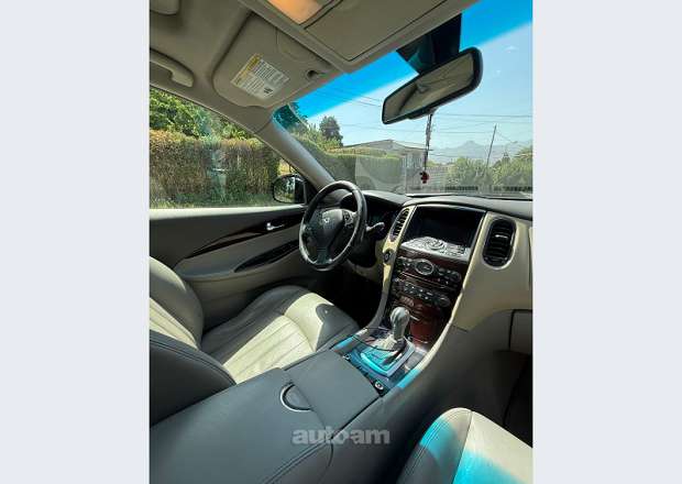 Infiniti EX35