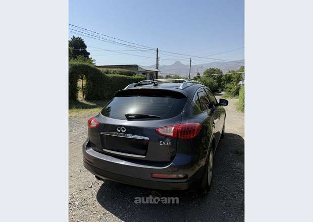 Infiniti EX35
