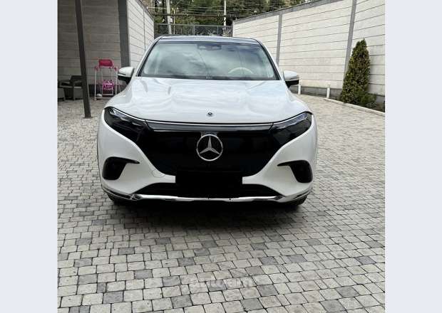Mercedes-Benz EQS SUV