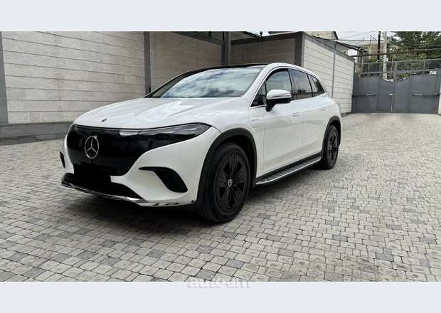 Mercedes-Benz EQS SUV