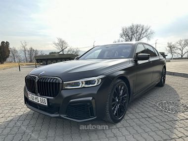 BMW 760  2020 