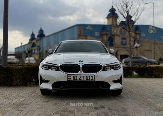 BMW 330