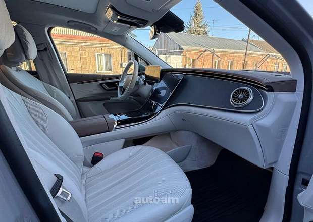 Mercedes-Benz EQS SUV