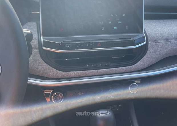 Jeep Compass 2022 — фото 12
