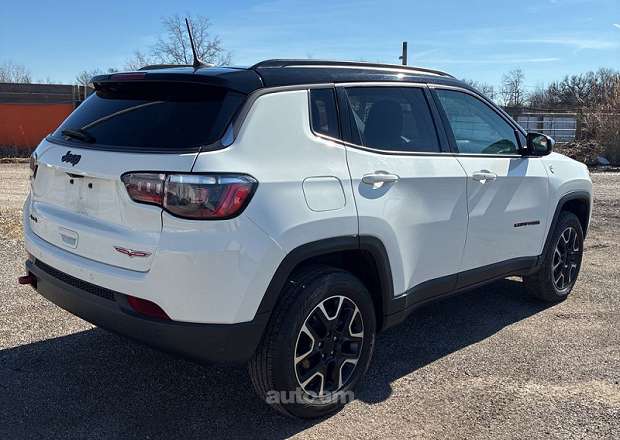 Jeep Compass 2021 — լուսանկար 12