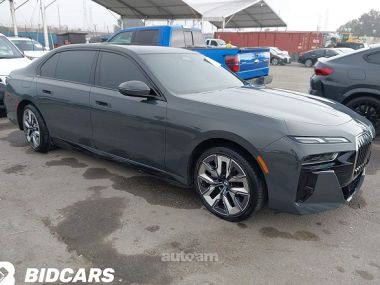 BMW i7  2024 