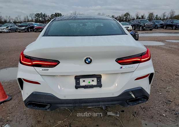 BMW 850