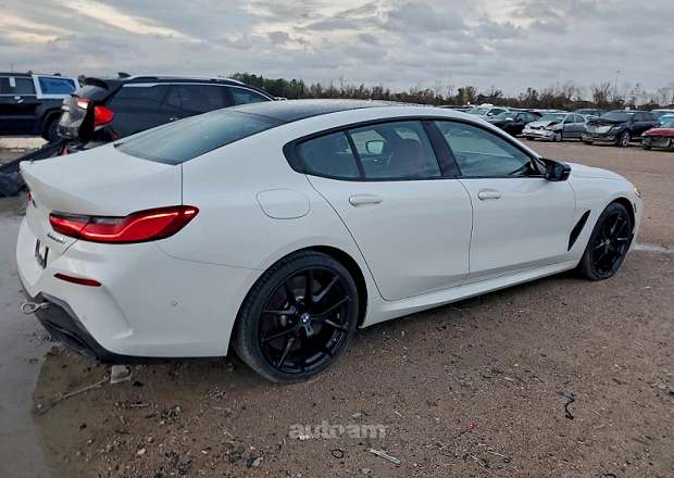 BMW 850