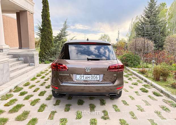 Volkswagen Touareg