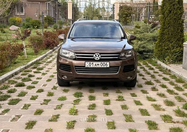 Volkswagen Touareg