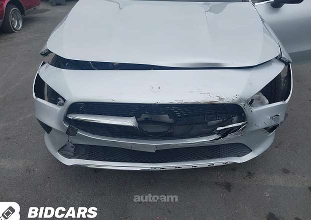 Mercedes-Benz CLA 250