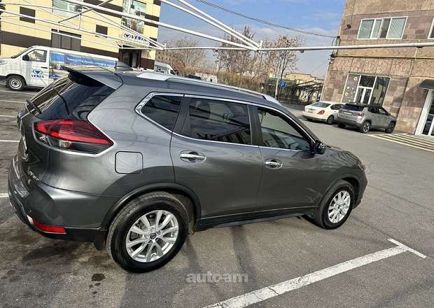 Nissan Rogue