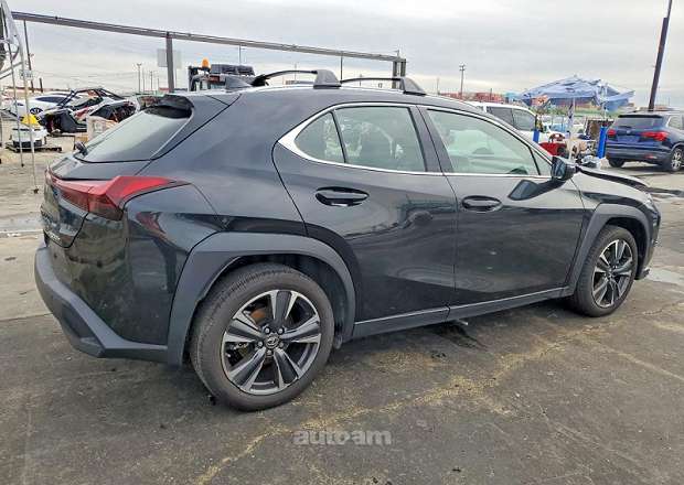 Lexus UX 200