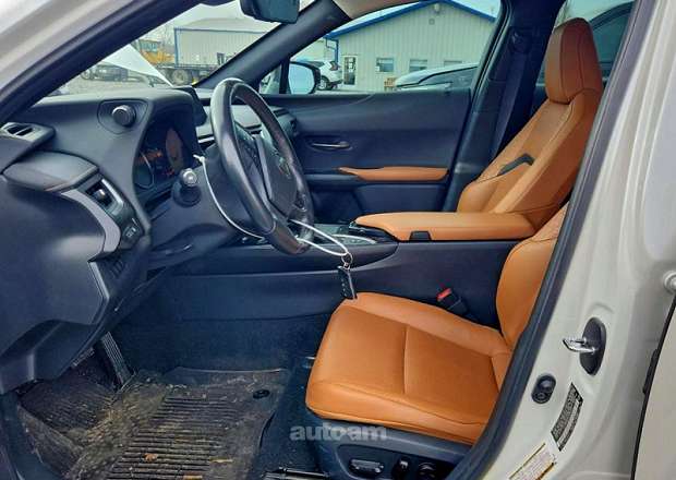 Lexus UX 200