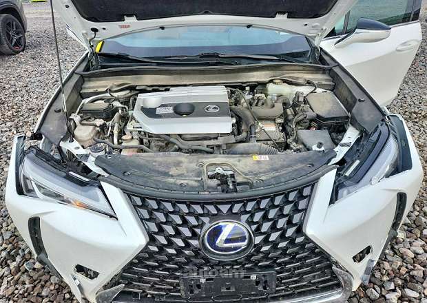 Lexus UX 200
