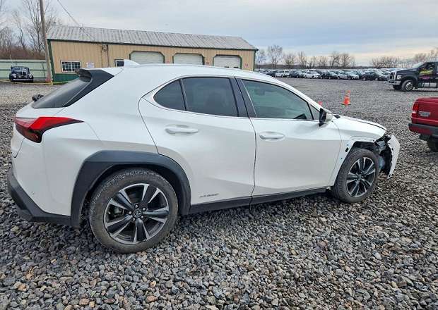 Lexus UX 200