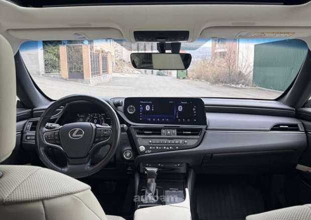 Lexus ES 250