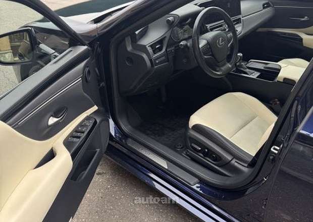 Lexus ES 250