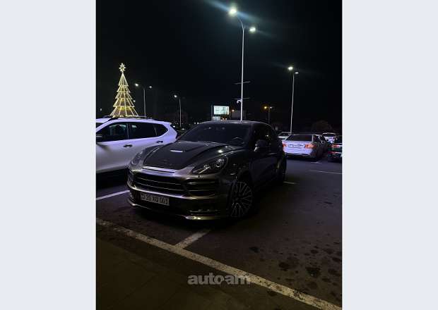 Porsche Cayenne 2012 — լուսանկար 2