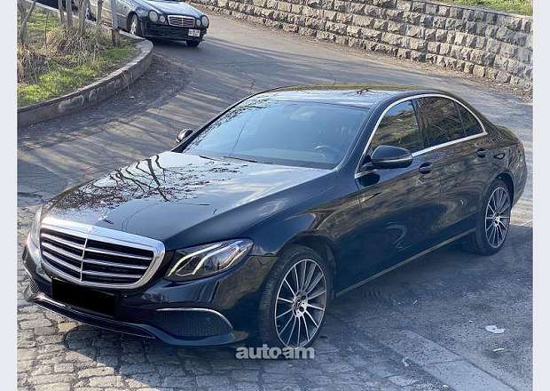 Mercedes-Benz E 200
