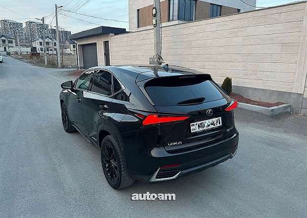 Lexus NX 300h