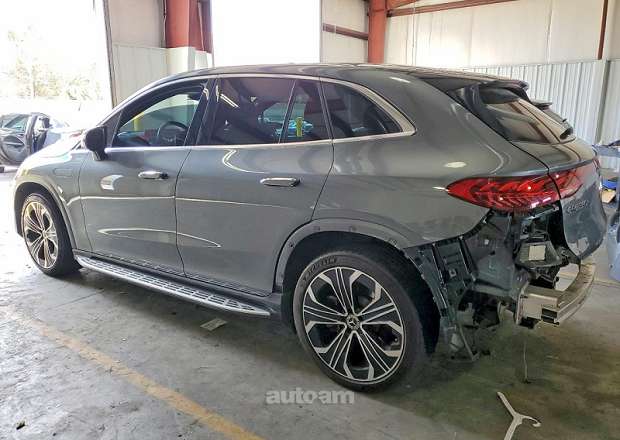 Mercedes-Benz EQE SUV