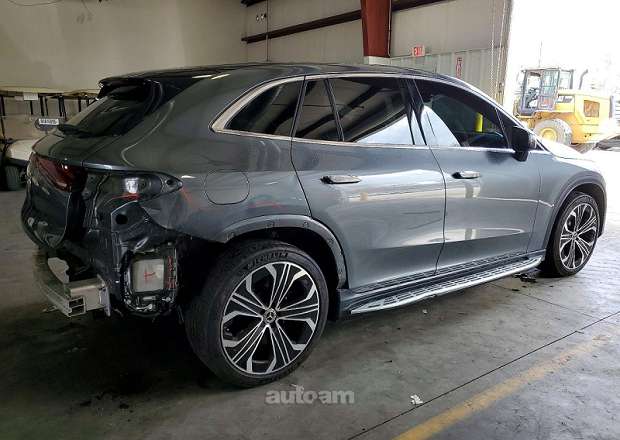 Mercedes-Benz EQE SUV
