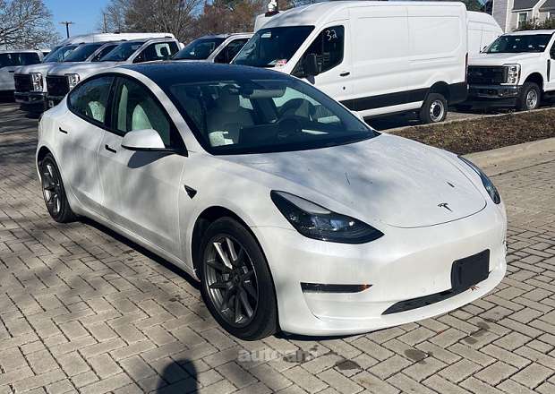 Tesla Model 3 2021 — photo 1