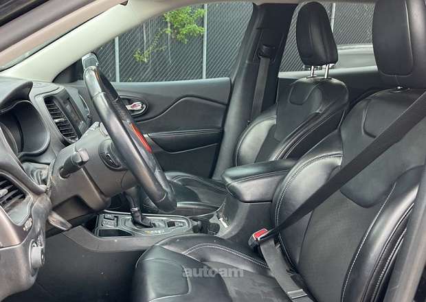 Jeep Cherokee 2019 — լուսանկար 7